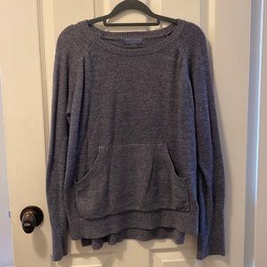 Barefoot Dreams CozyChic Lite Kangaroo Pocket Pullover Sweater sz M vguc Blue